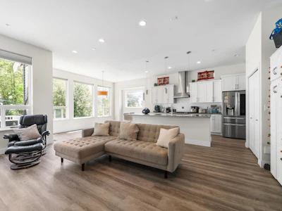 10433 248 Street - 5