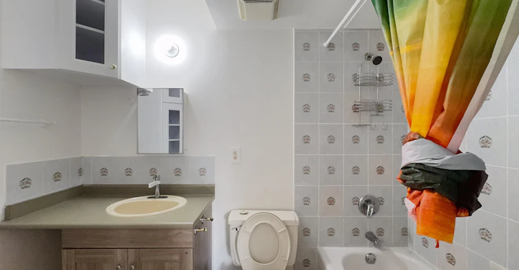 3218 E 45th Avenue, Vancouver, BC, V5R 3E3 - 6