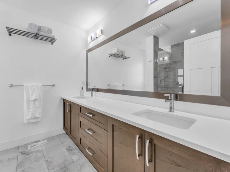 16477 21 Avenue, Surrey, BC, V3Z 0V7 - 23