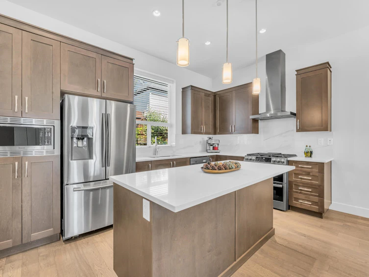 16477 21 Avenue, Surrey, BC, V3Z 0V7 - 16
