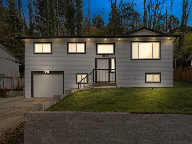 34630 Immel Street, Abbotsford BC V2S 4T7