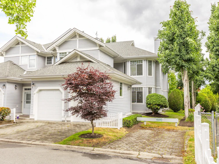 40-5708 208 Street, Langley, BC, V3A 8L4