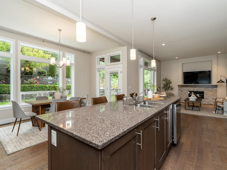 3565 Highland Drive, Coquitlam, BC, V3E 0K2 - 5