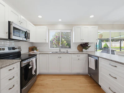 5631 E Sunrise Crescent - 3