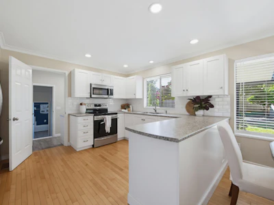 5631 E Sunrise Crescent - 4