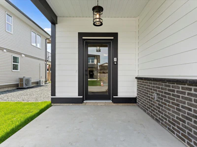 7-46058 Bonny Avenue - 5