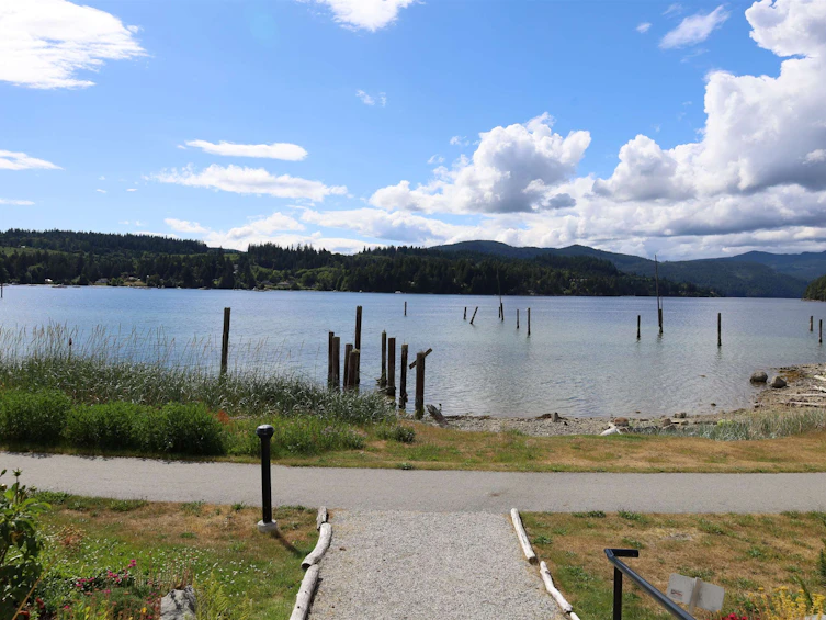 5956 Beachgate Lane, Sechelt, BC, V7Z 0S2 - 4