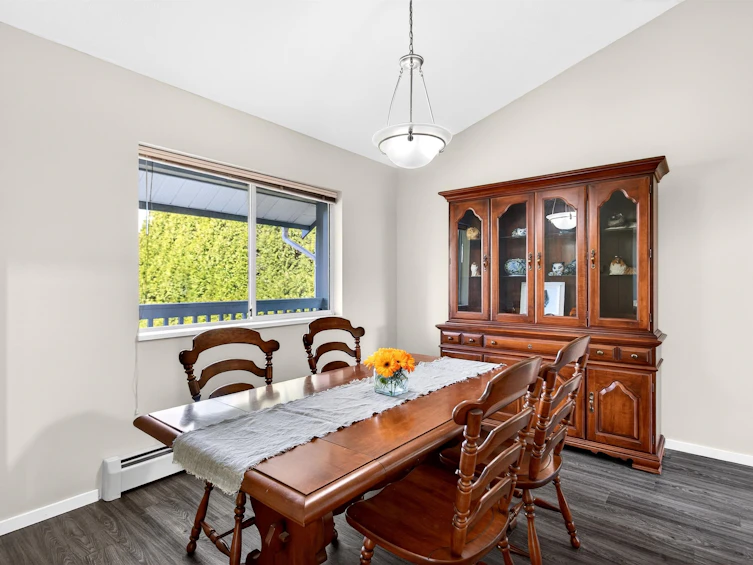12440 Ansell Street, Maple Ridge, BC, V4R 1L4 - 12