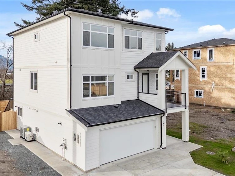 2-45141 Watson Road, Chilliwack, BC, V2R 6N2