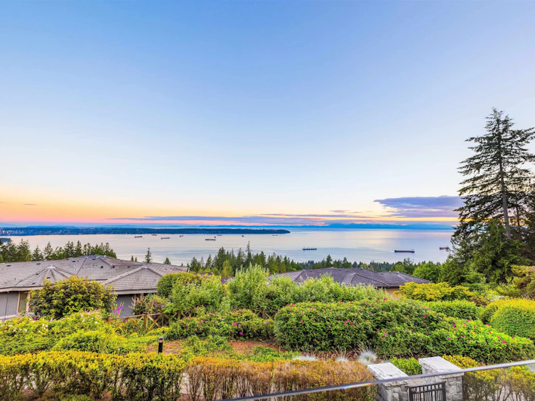 101-2535 Garden Court, West Vancouver, BC, V7S 0A1 - 3