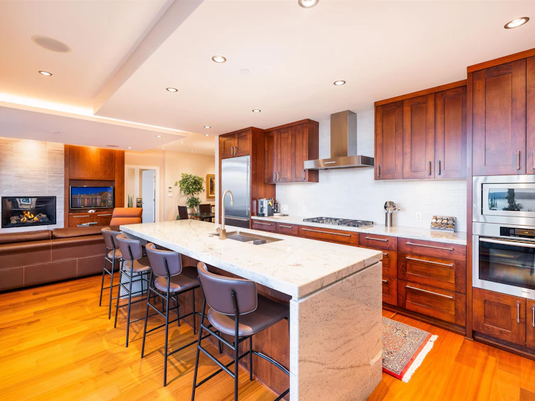 101-2535 Garden Court, West Vancouver, BC, V7S 0A1 - 14