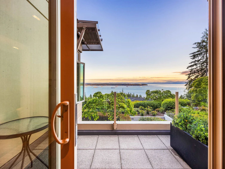 101-2535 Garden Court, West Vancouver, BC, V7S 0A1 - 23