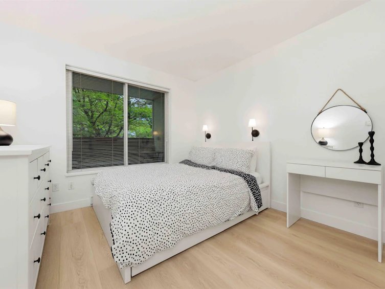 201-1111 Lynn Valley Road, North Vancouver, BC, V7J 3V4 - 10