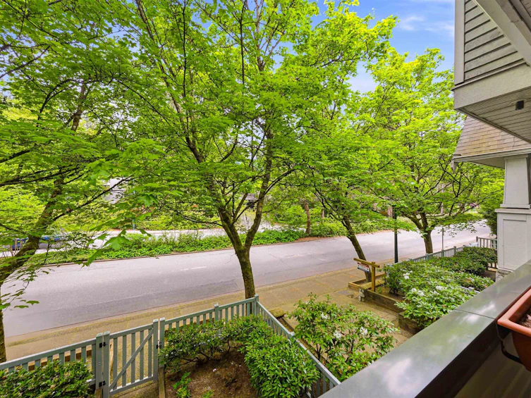 201-1111 Lynn Valley Road, North Vancouver, BC, V7J 3V4 - 17