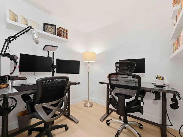 201-1111 Lynn Valley Road, North Vancouver, BC, V7J 3V4 - 15
