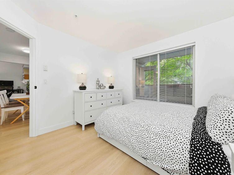 201-1111 Lynn Valley Road, North Vancouver, BC, V7J 3V4 - 11