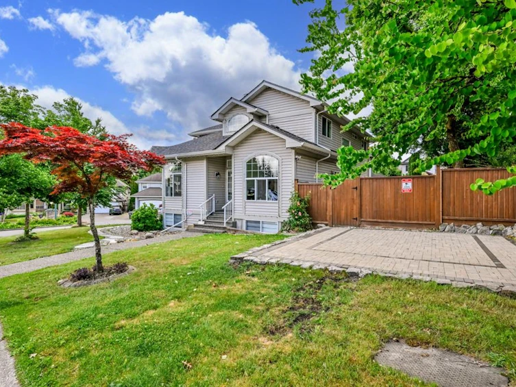16730 85 Avenue, Surrey, BC, V4N 4W3 - 4