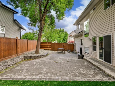 16730 85 Avenue - 5