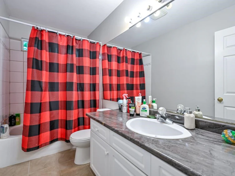 16730 85 Avenue, Surrey, BC, V4N 4W3 - 34