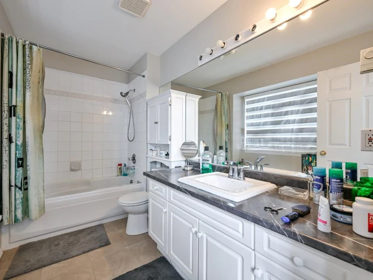 16730 85 Avenue, Surrey, BC, V4N 4W3 - 32