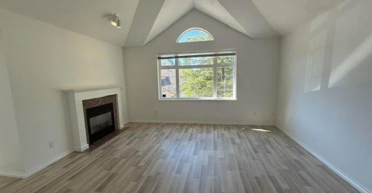 16XX Plateau Crescent, Coquitlam, BC, V3E 3B3 - 2
