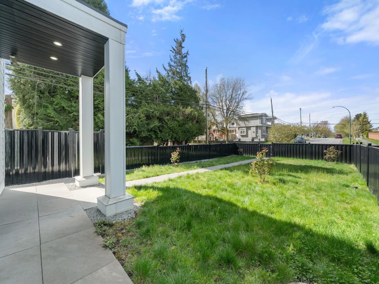 6692 Nanaimo Street, Vancouver, BC, V5P 4L2 - 34