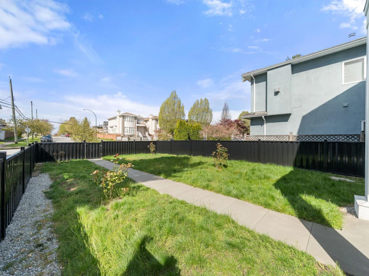 6692 Nanaimo Street, Vancouver, BC, V5P 4L2 - 35