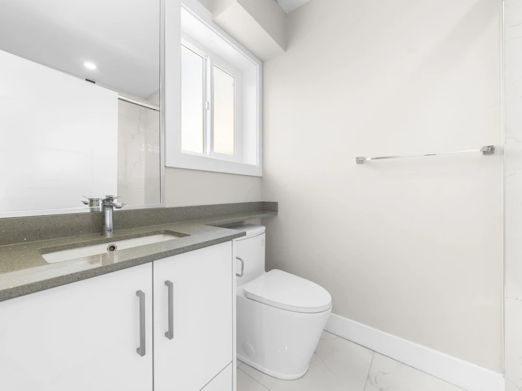 6692 Nanaimo Street, Vancouver, BC, V5P 4L2 - 25