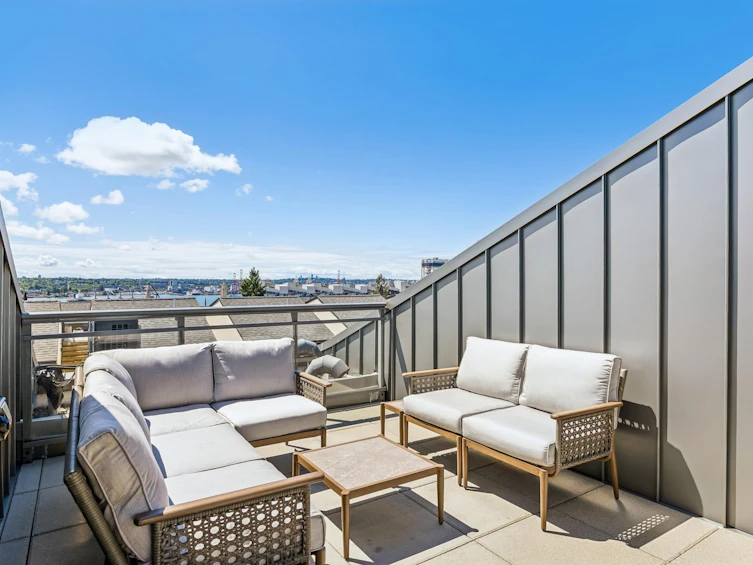 129-649 E 3rd Street, North Vancouver, BC, V7L 1G6