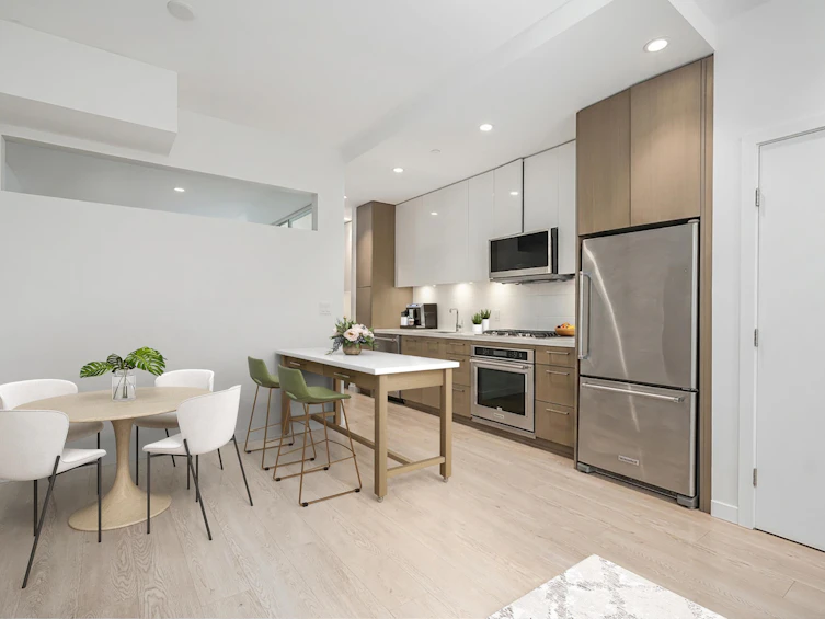 109-417 Great Northern Way, Vancouver, BC, V5T 0G7 - 4