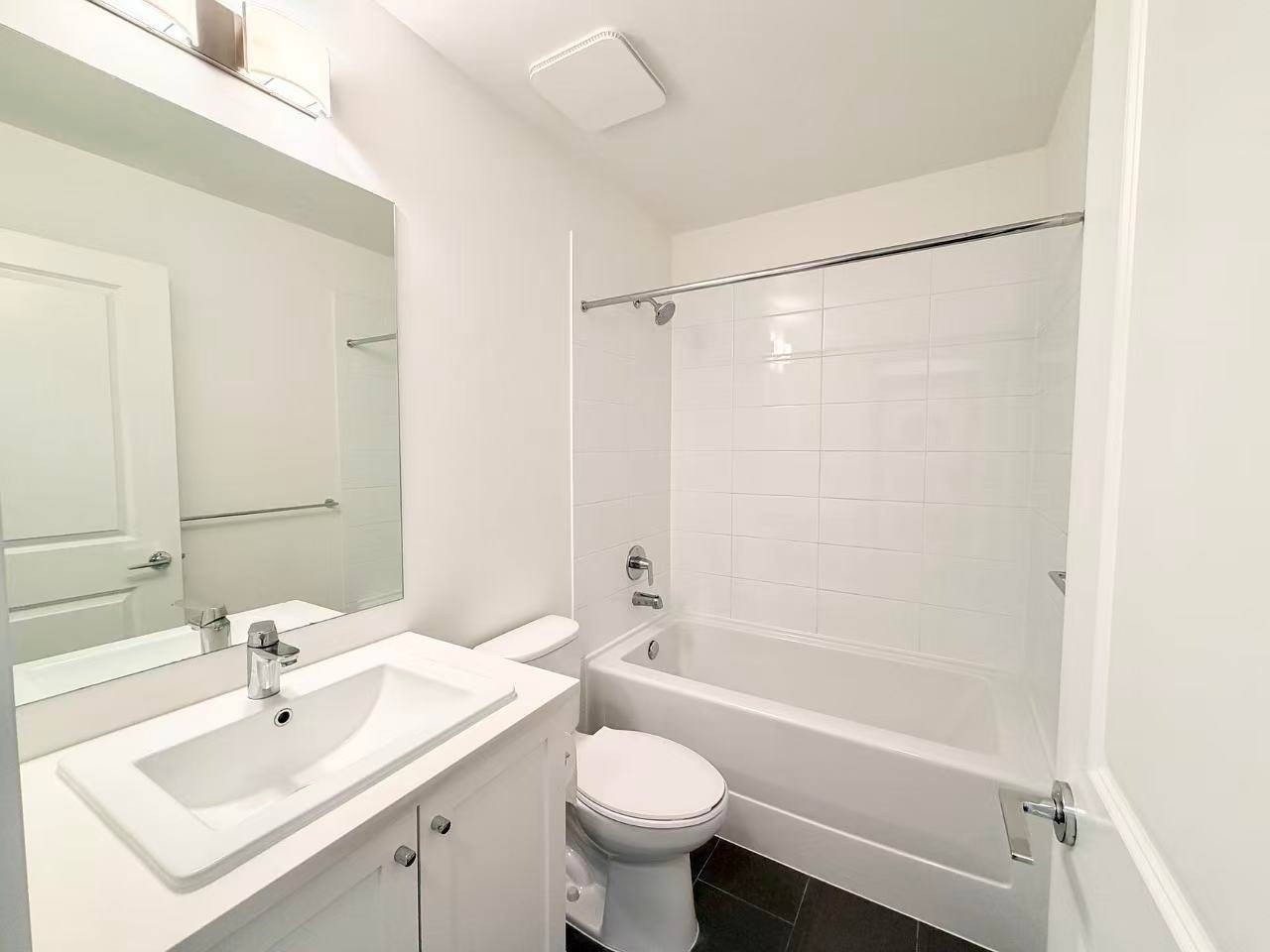 5x-15778 85 Avenue, Surrey, BC, V4N 6W8 - 12