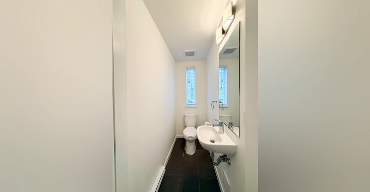 5x-15778 85 Avenue, Surrey, BC, V4N 6W8 - 15