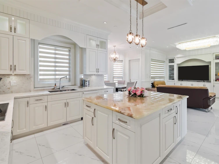 8371 Mowbray Road, Richmond, BC, V7A 2B8 - 6