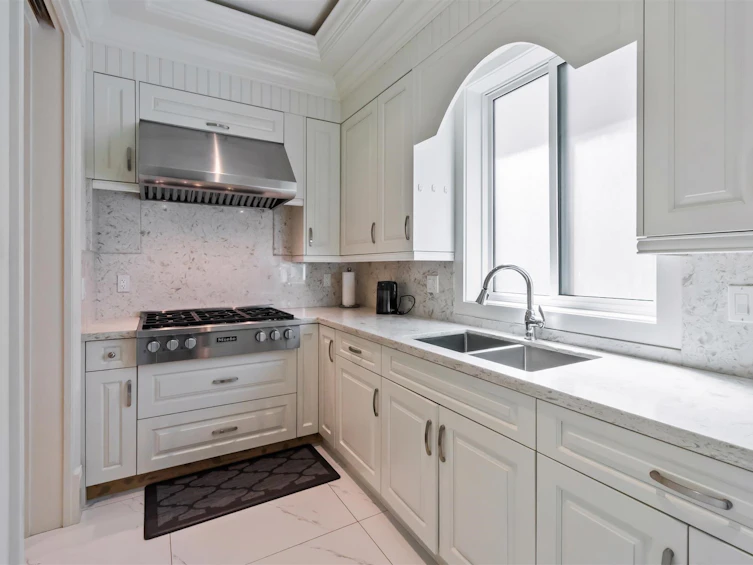 8371 Mowbray Road, Richmond, BC, V7A 2B8 - 8