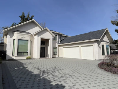8371 Mowbray Road - 2
