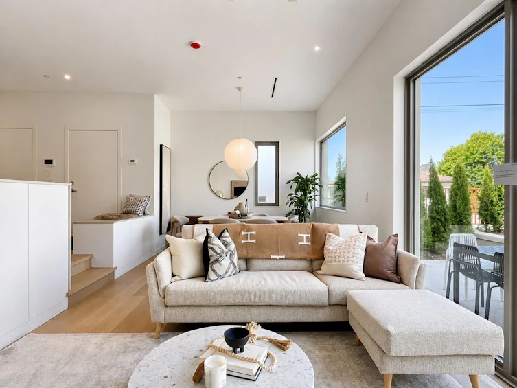 2-2915 E 5th Avenue, Vancouver, BC, V5M 1N6 - 5