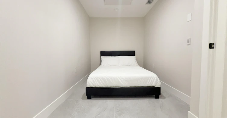 110 Woodstock Avenue, Vancouver, BC, V5Y 0P4 - 10