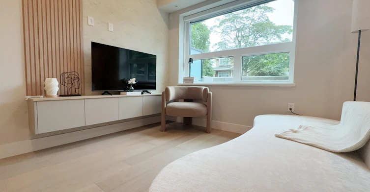 110 Woodstock Avenue, Vancouver, BC, V5Y 0P4
