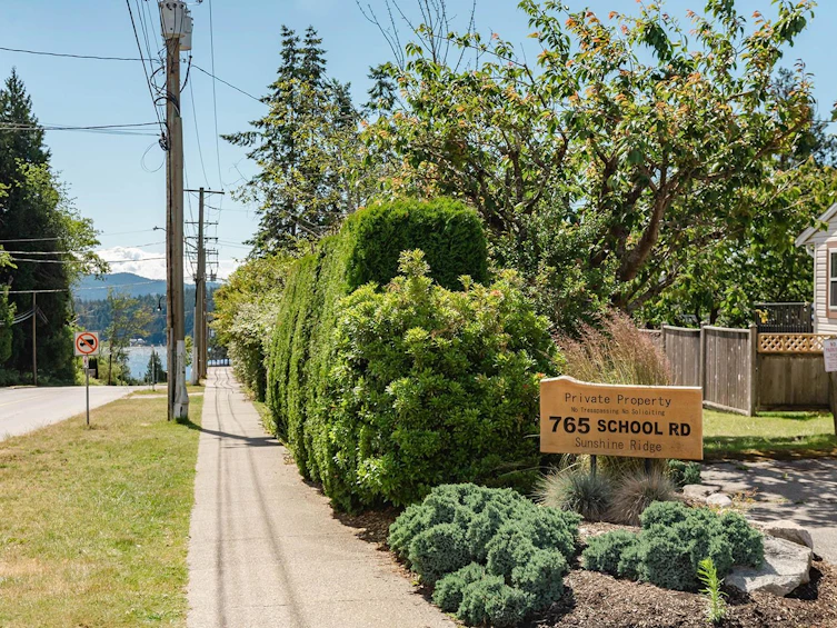 4-765 School Road, Gibsons, BC, V0N 1V9 - 2