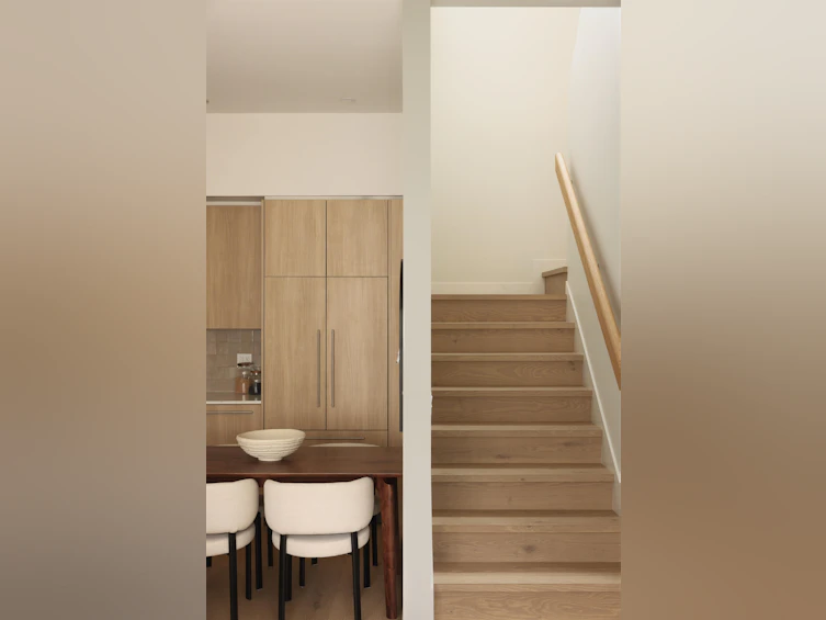 593 E 49th Avenue, Vancouver, BC, V5W 2H1 - 9