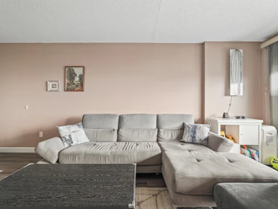 1607-6595 Willingdon Avenue - 5