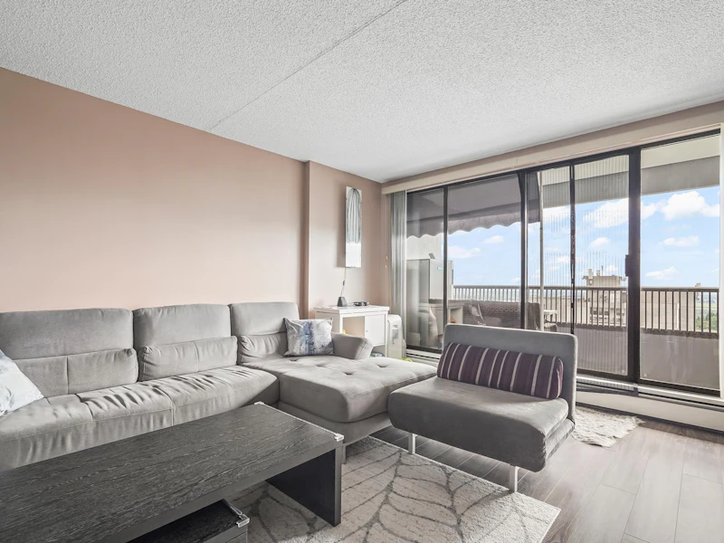 1607 - 6595 Willingdon Avenue, Burnaby BC V5H 4E5