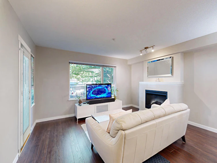 207-4783 Dawson Street, Burnaby, BC, V5C 0A8 - 6