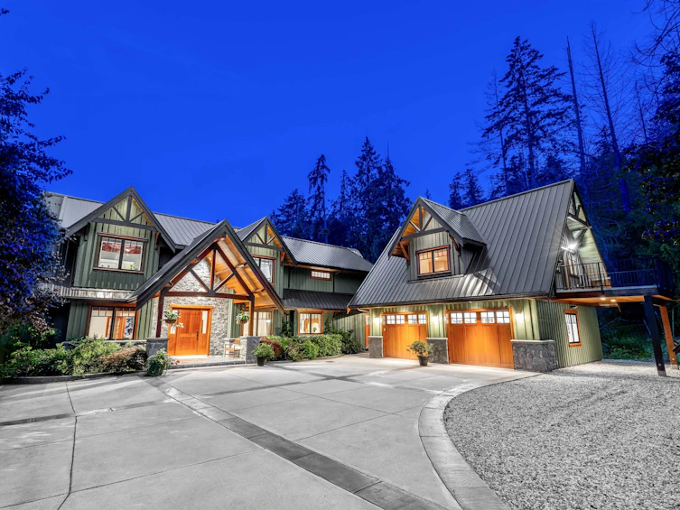 949 Arbutus Bay Lane, Bowen Island, BC, V0N 1G2