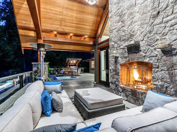 949 Arbutus Bay Lane, Bowen Island, BC, V0N 1G2 - 38