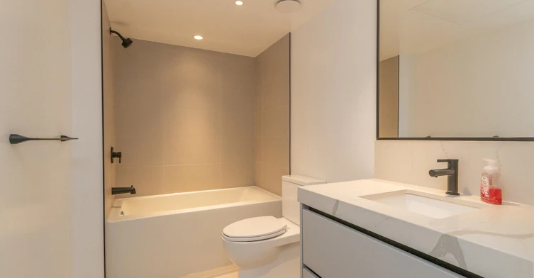 103-239 E 16 Avenue, Vancouver, BC, V5T 2T5 - 10
