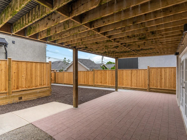 505 E 28th Avenue, Vancouver, BC, V5V 2N4 - 39