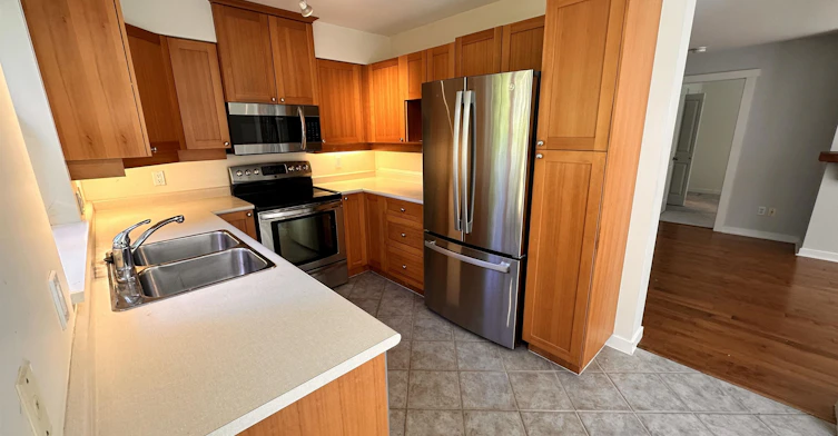 305-1483 Parkway Boulevard, Coquitlam, BC, V3E 3M1 - 11
