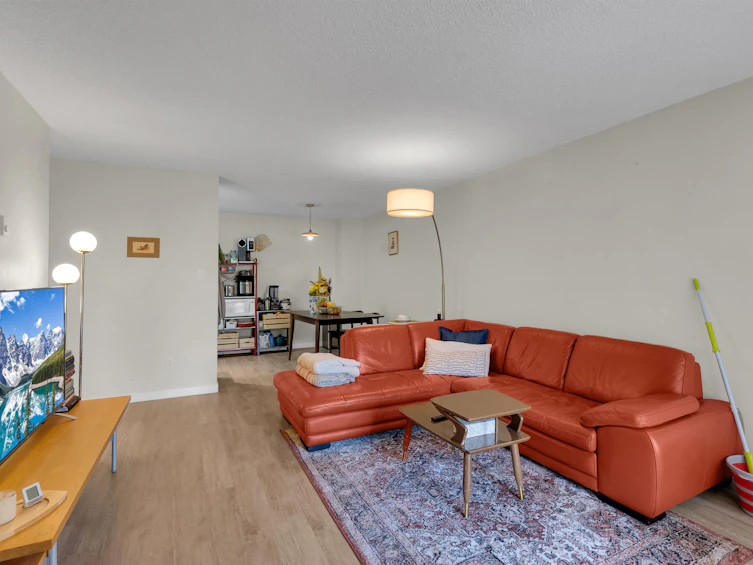 105-975 E Broadway, Vancouver, BC, V5T 1Y3 - 5