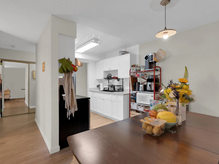 105-975 E Broadway, Vancouver, BC, V5T 1Y3 - 8